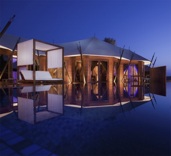 Photograph Victor Romero Banyan Tree Hotel on One Eyeland
